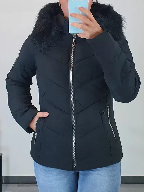 BUNDA P22-6661 ČRNA