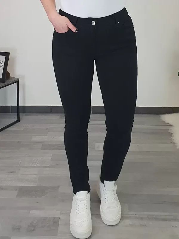 PUSH UP HLAČE K5779 ČRNE