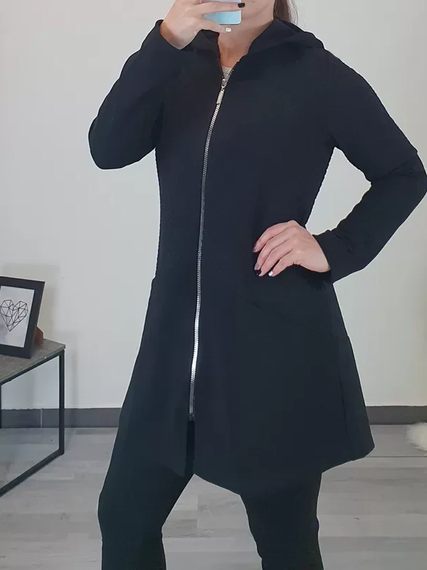 JOPA VIOLETA ČRNA