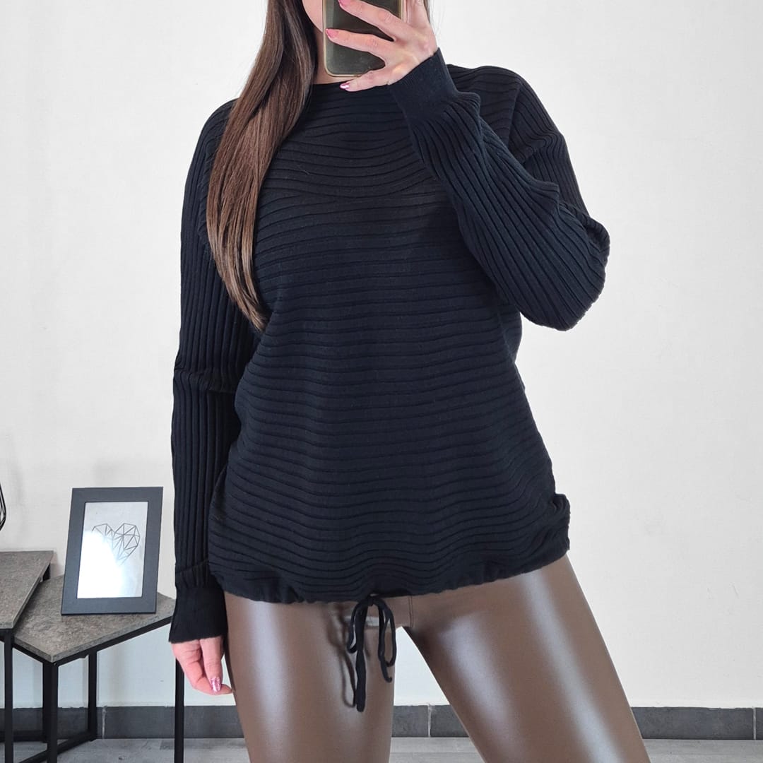 20251222_125315 PLETENINA BL050 ČRNA