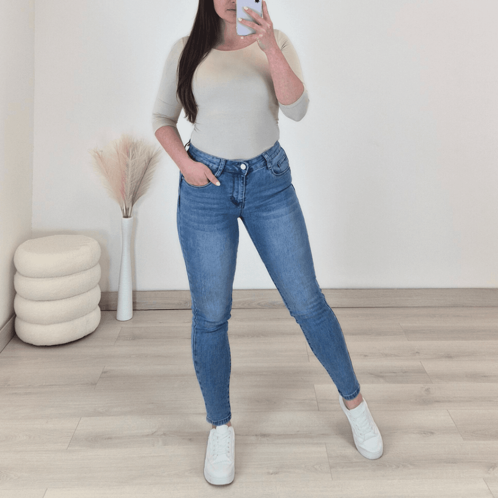 PUSH UP JEANS HLAČE L6202
