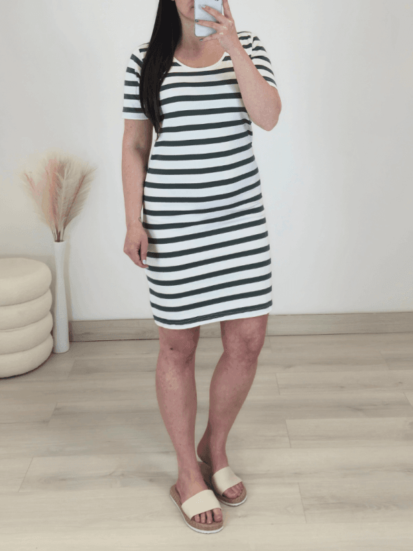 OBLEKA 37104 ČRTASTA