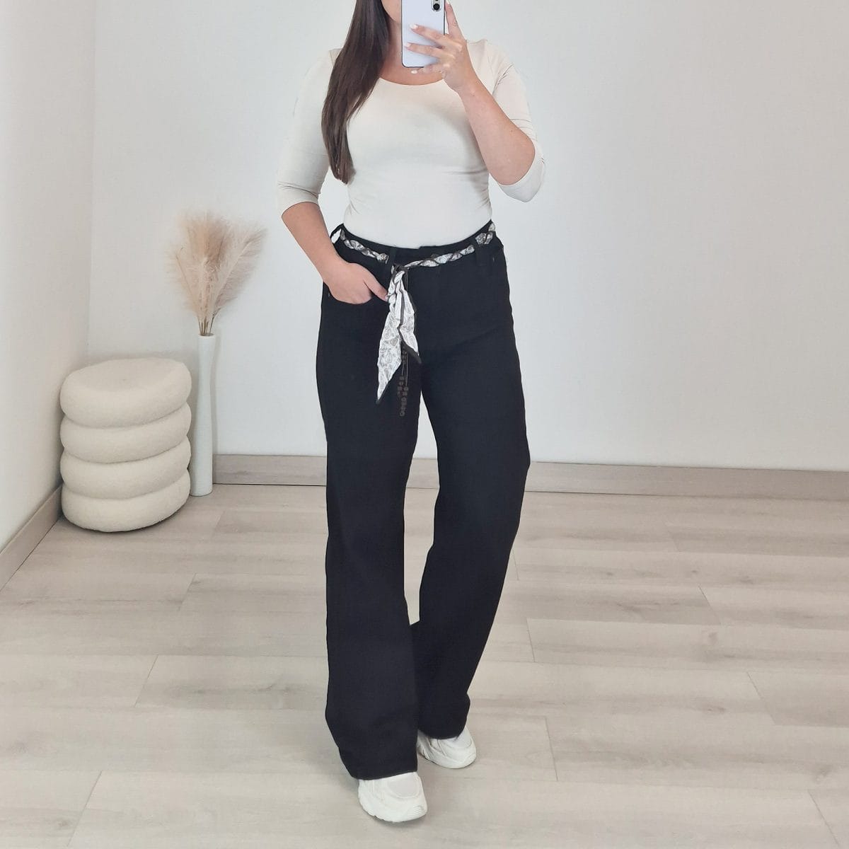 JEANS HLAČE MG7753B ČRNE