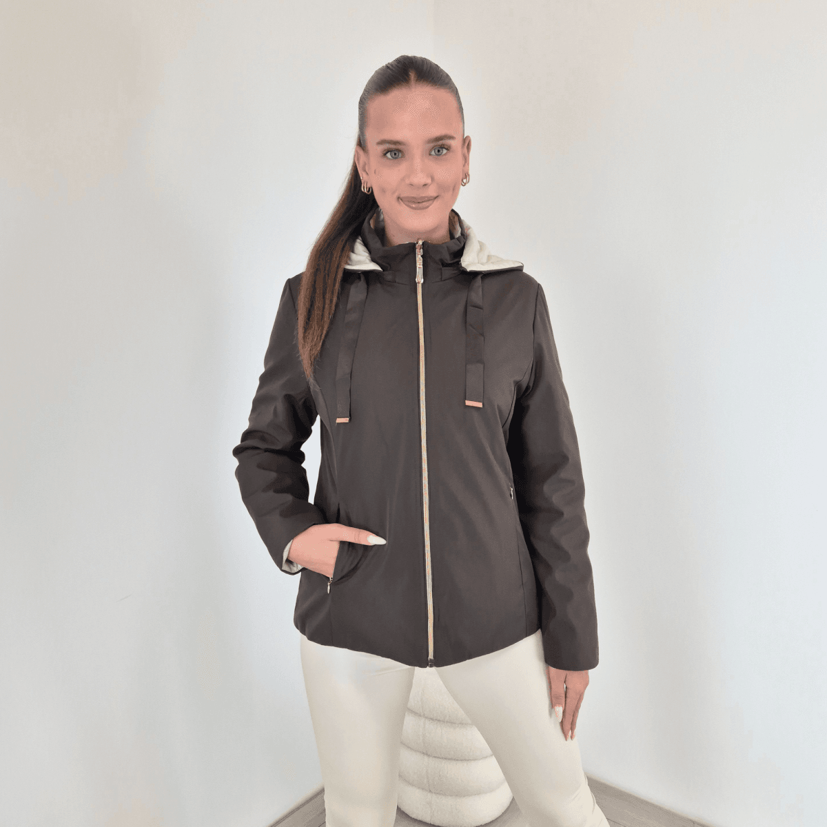 BUNDA SF9118 DVOSTRANSKA RJAVA