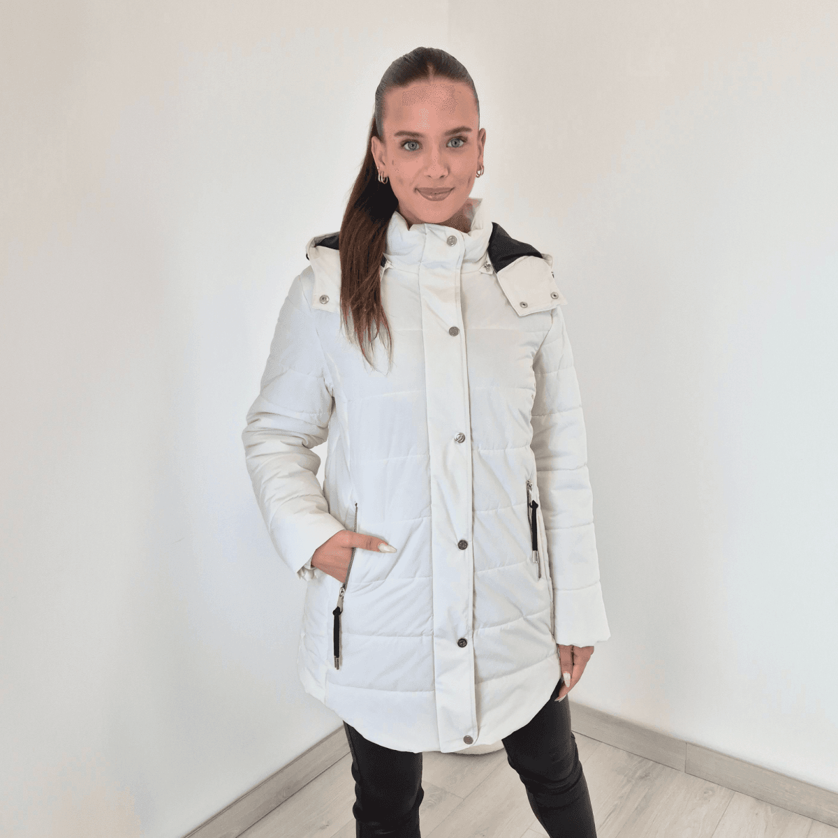 BUNDA 52206 BELA