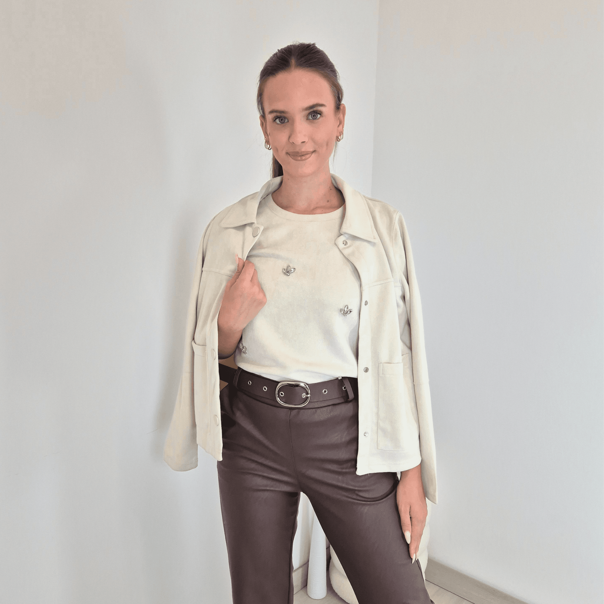 79 JAKNA 54210 BEŽ