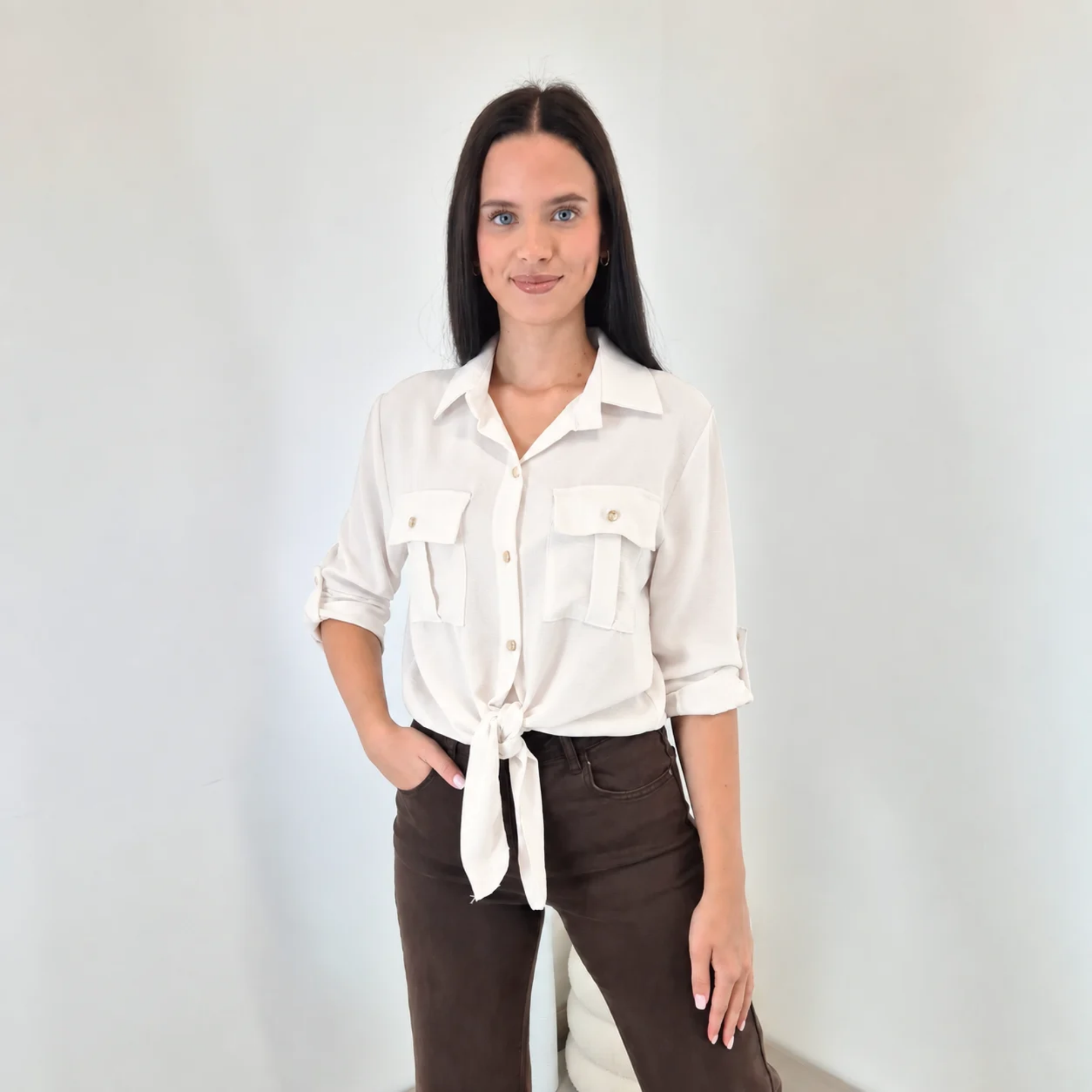 Izdelek brez naslova - 2026-10-02T132854.357 BLUZA 22047 BELA
