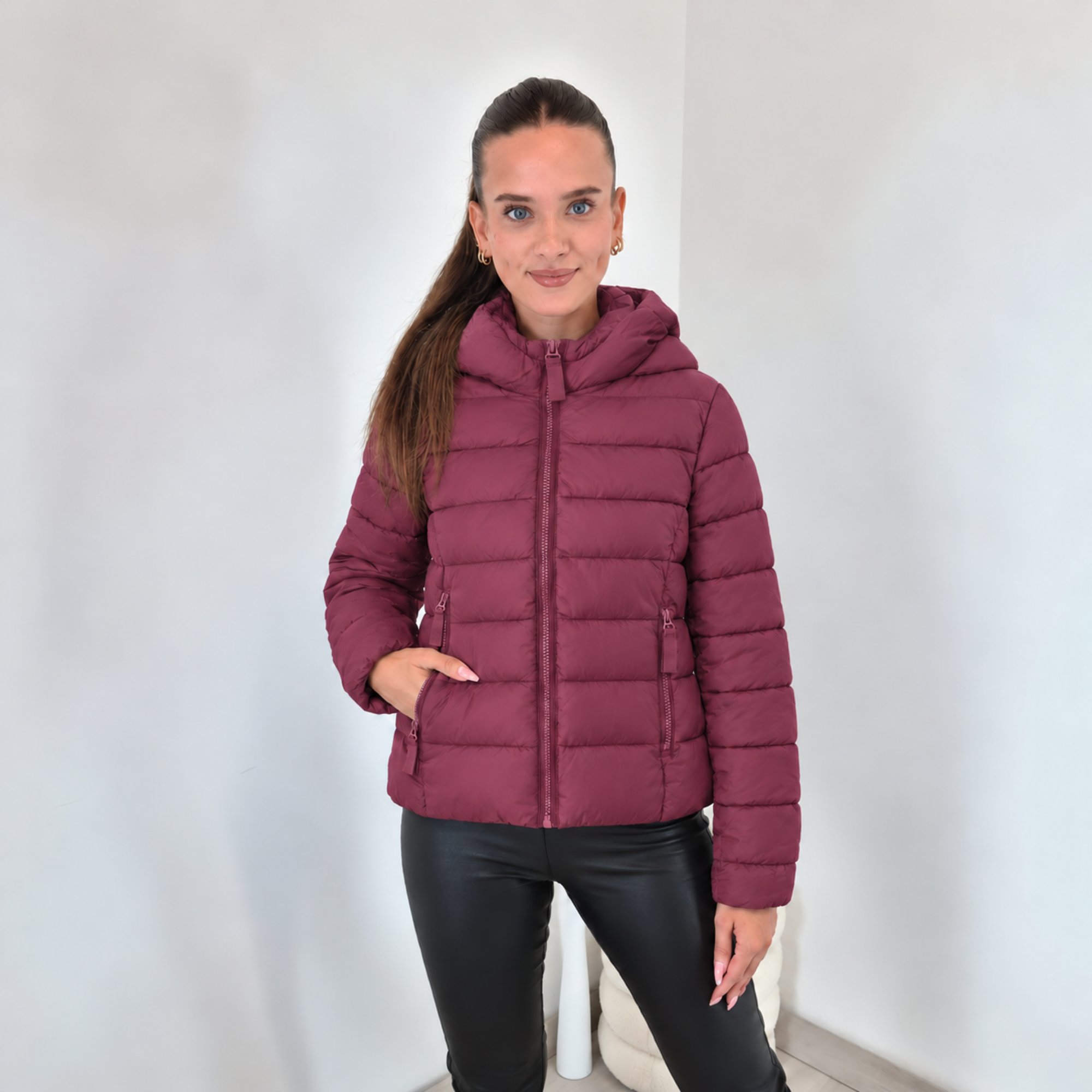 Izdelek brez naslova - 2026-10-30T115231.176 BUNDA VIVIAN BORDO